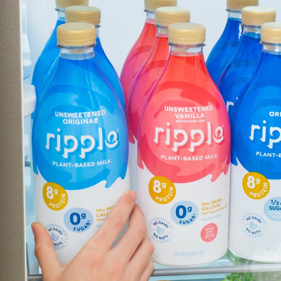 These Are the Best Dairy-Free Milk Options for a High-Protein Diet