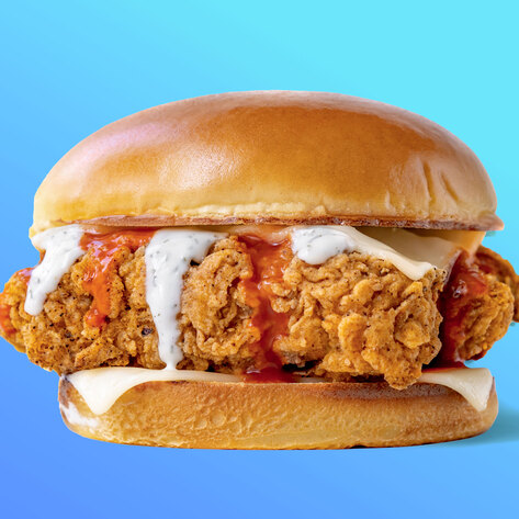 Vegan Copycat Whataburger&nbsp;Buffalo Ranch Chicken Strip Sandwich