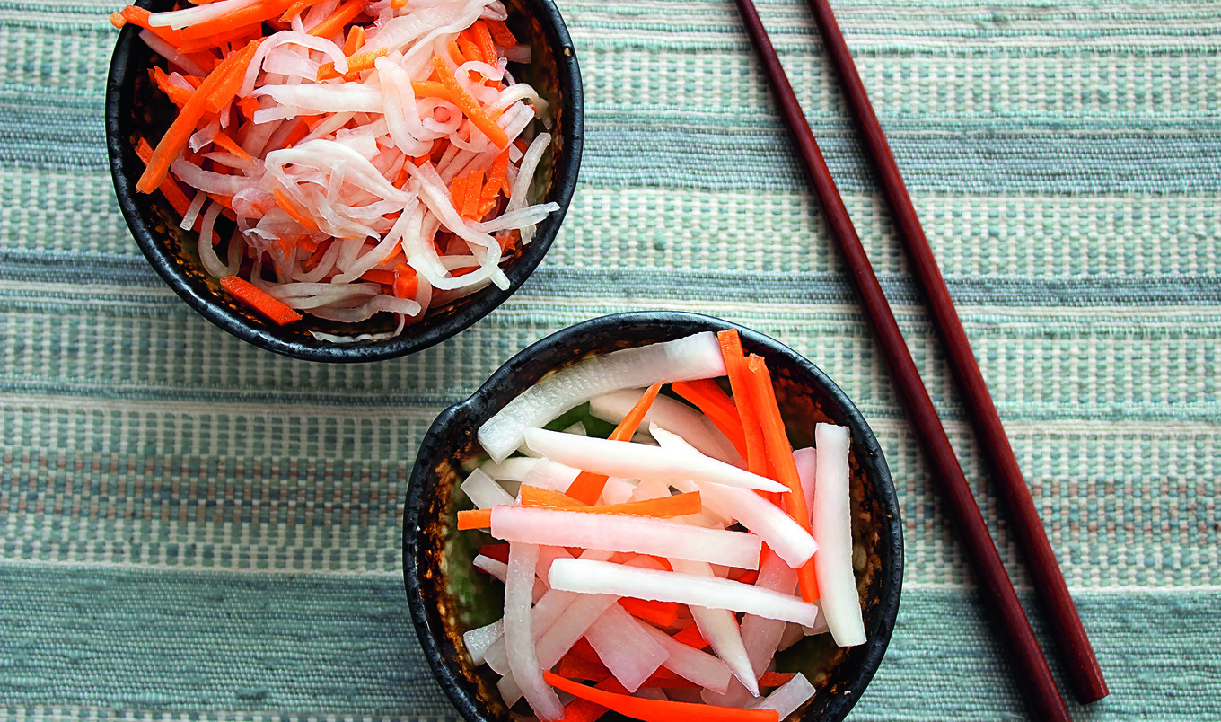 Quick Pickled Carrots and Daikon