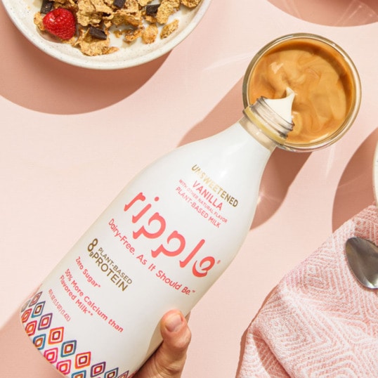 The 5 Best Dairy-Free Milk Options for a High-Protein Diet