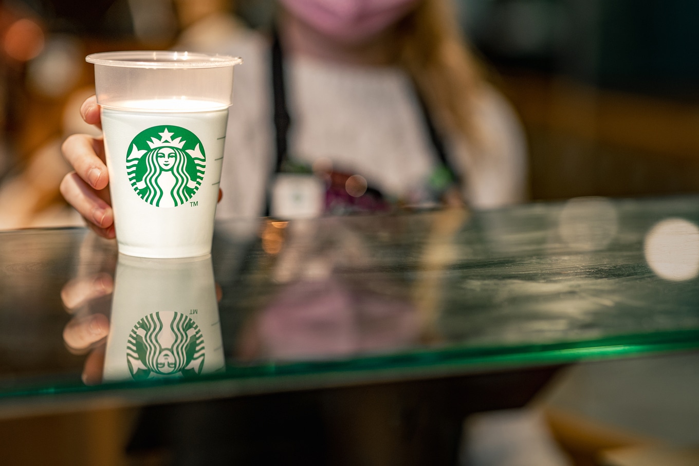 VegNews.Cups.Starbucks
