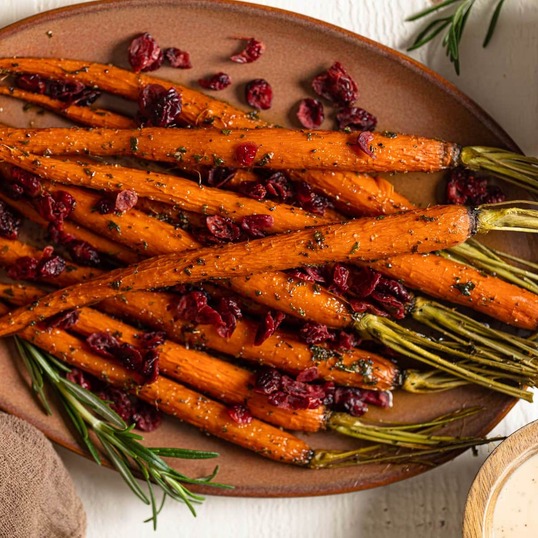 Easy Vegan Maple-Herb Glazed Carrots