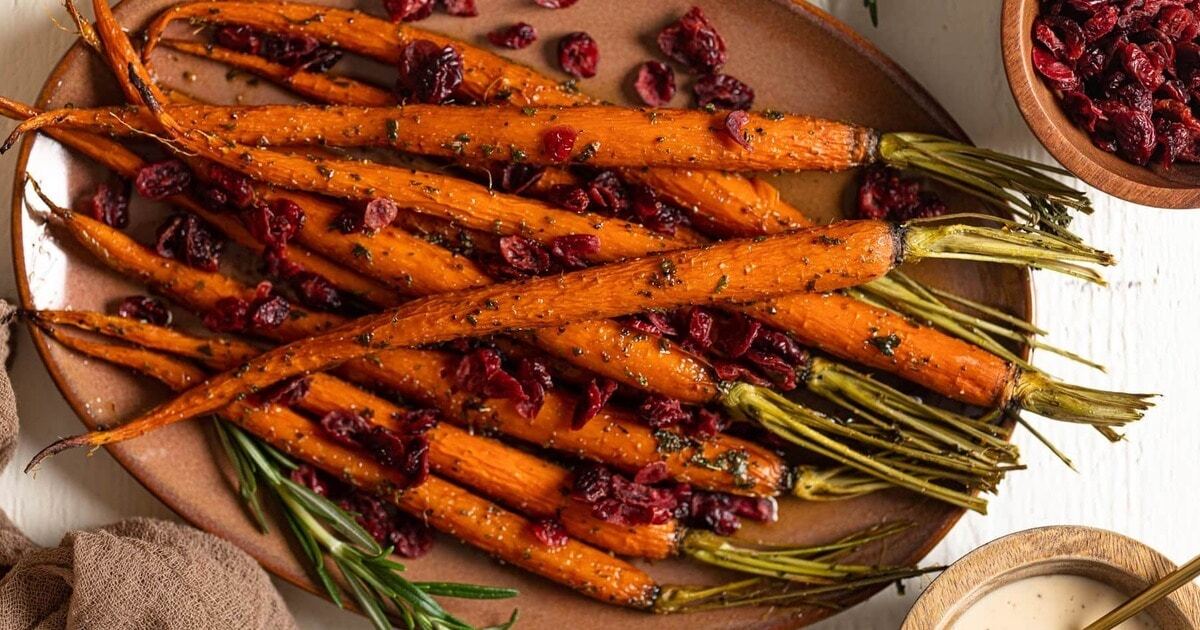 Easy Vegan Maple-Herb Glazed Carrots | VegNews