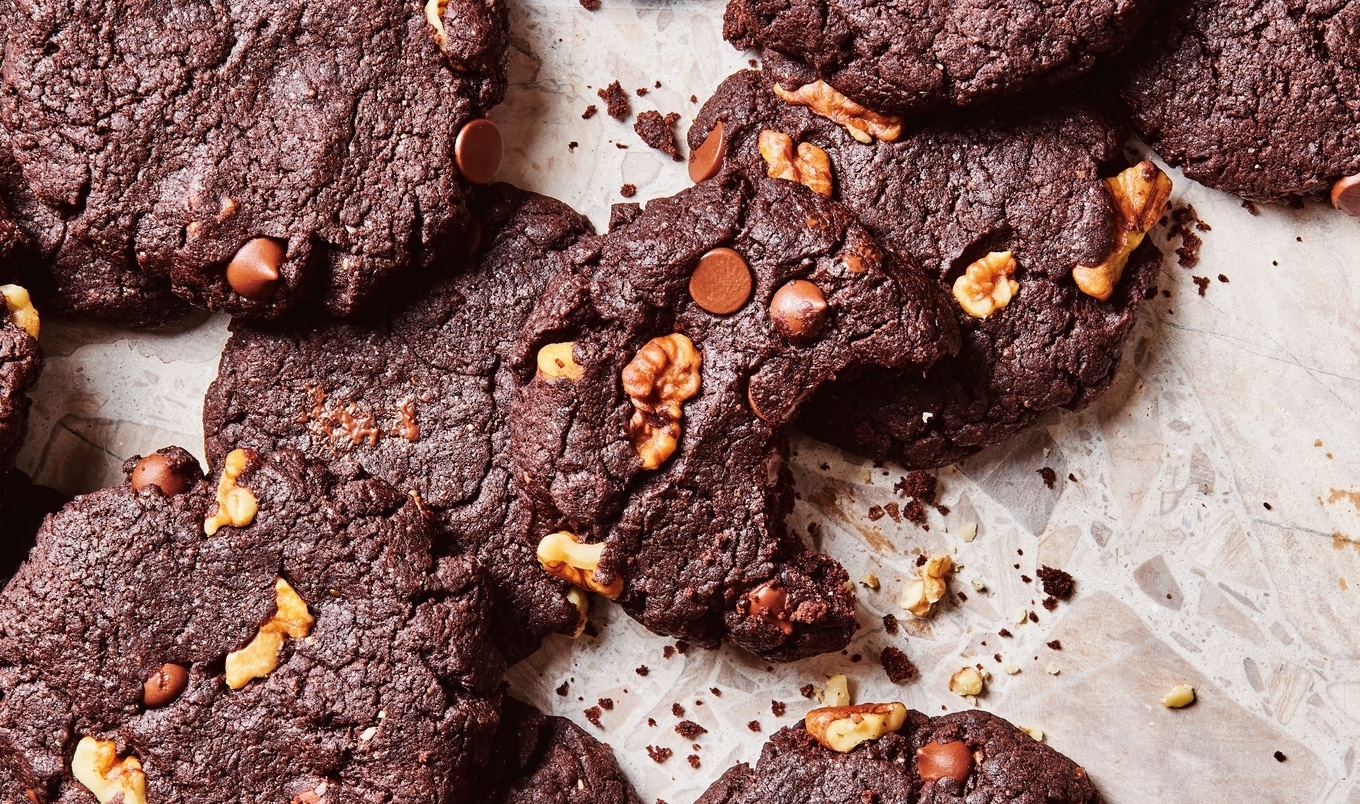 Chunky Vegan Brownie Walnut Cookies