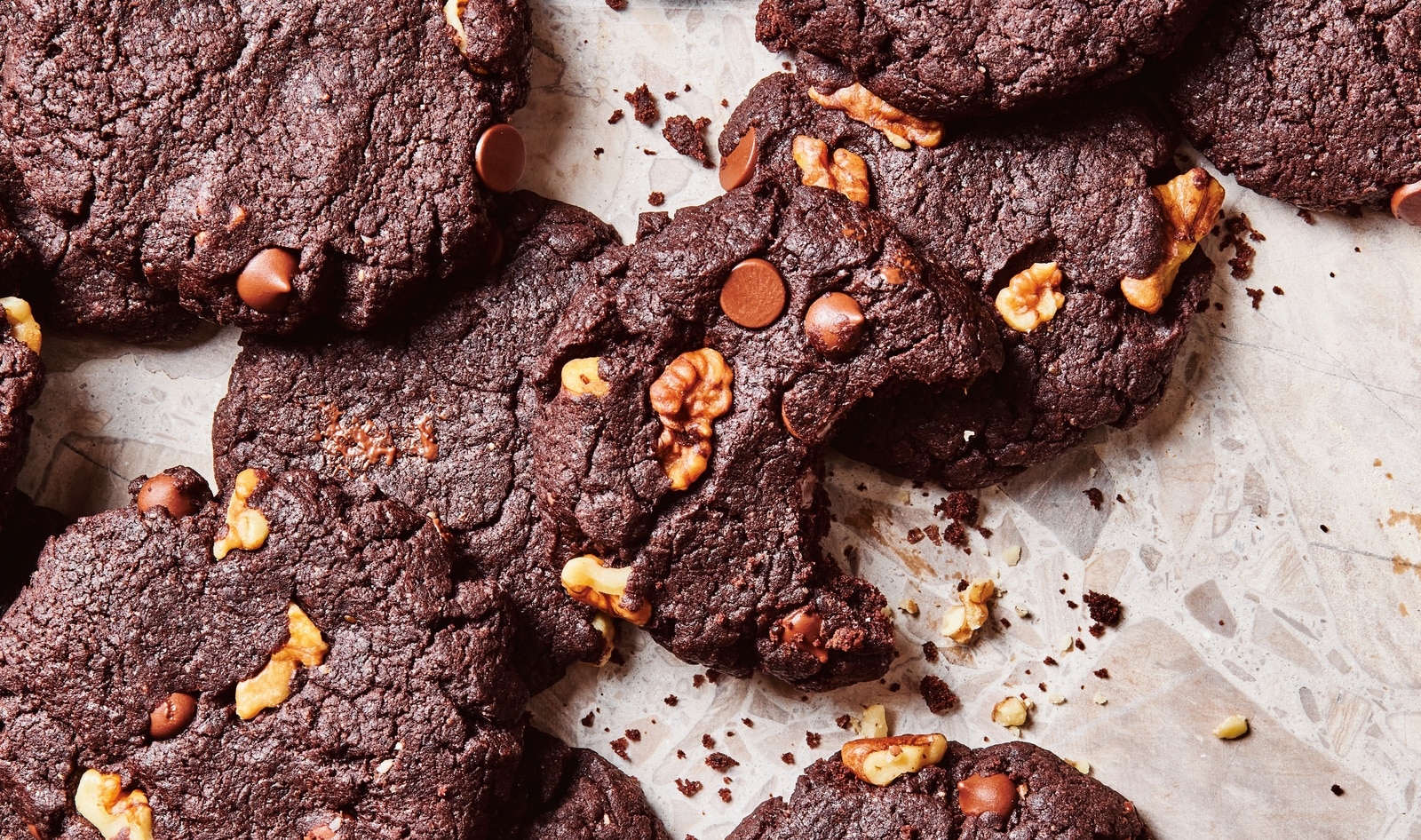 45 Vegan Cookies for Every Occasion: From Chocolate Chip to Nutella-Stuffed