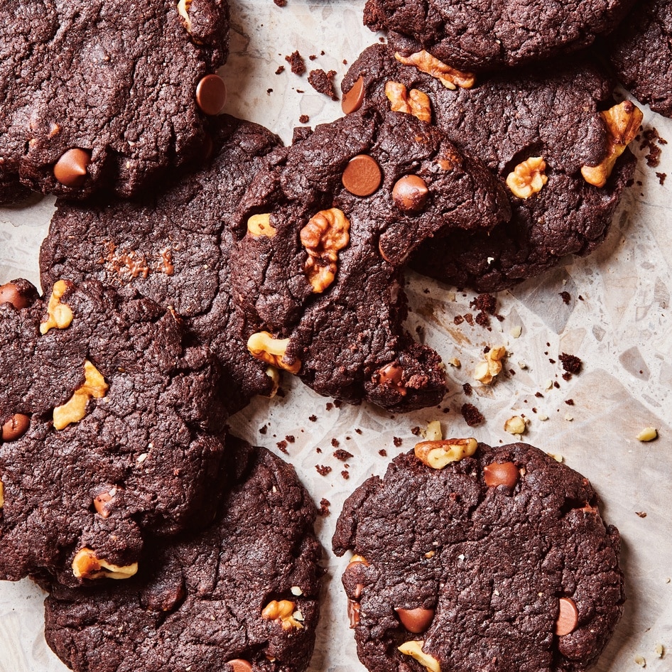 Chunky Vegan Brownie Walnut Cookies