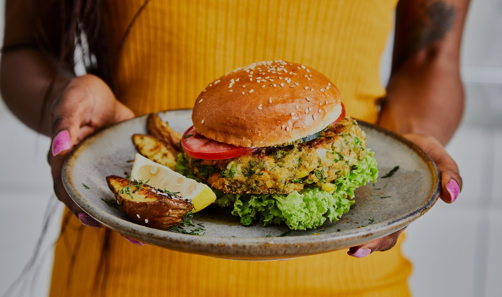 Can a Plant-Based Diet Help Relieve Autoimmune Disease Symptoms? We Asked An Expert.