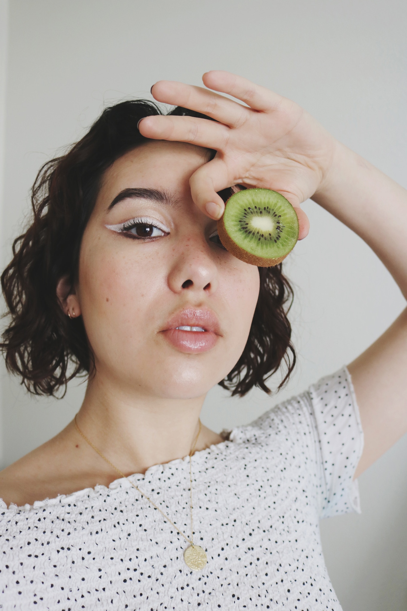 VegNews.Kiwi.pexels madison inouy