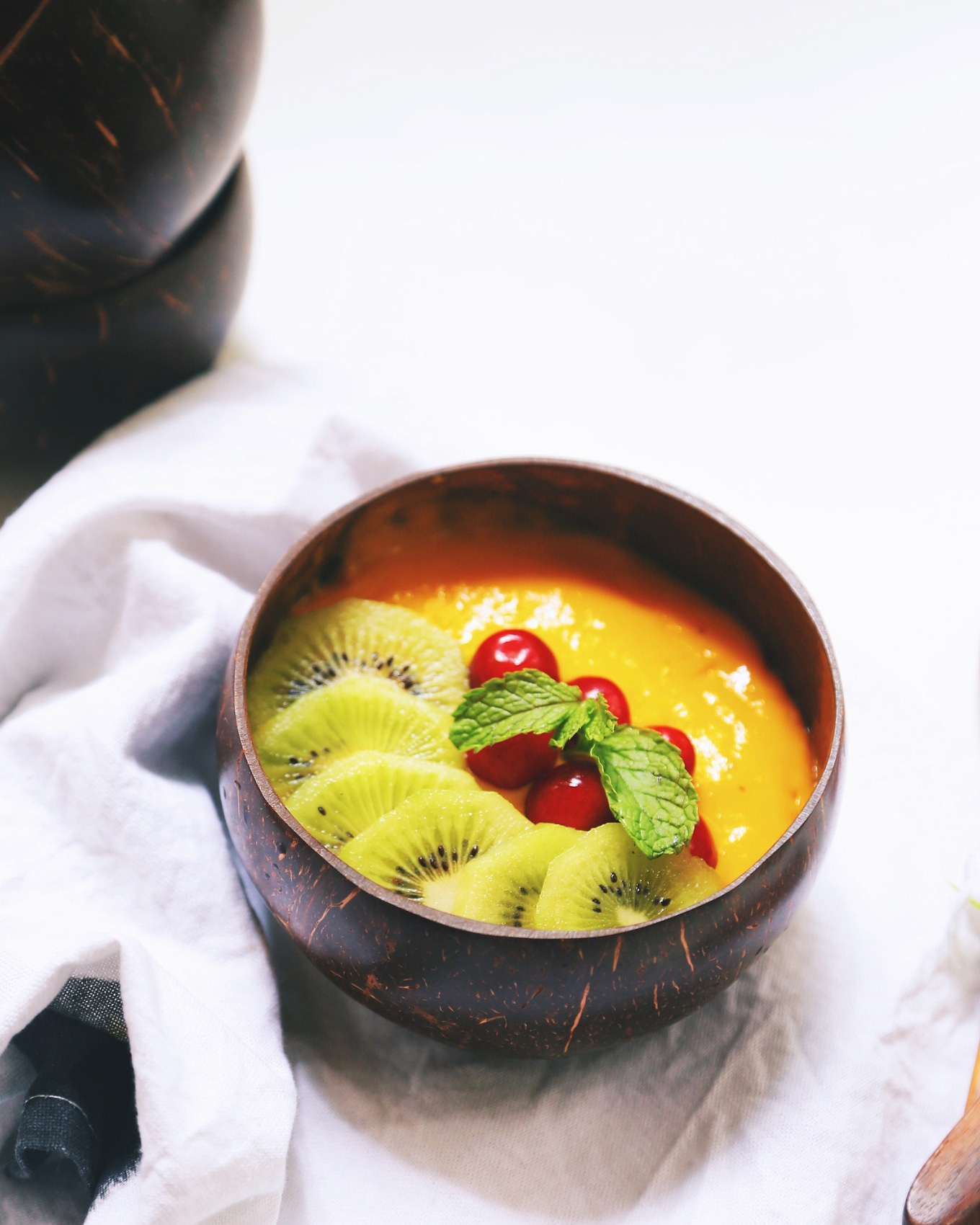 VegNews.Kiwi.pexels-alisha-mishra