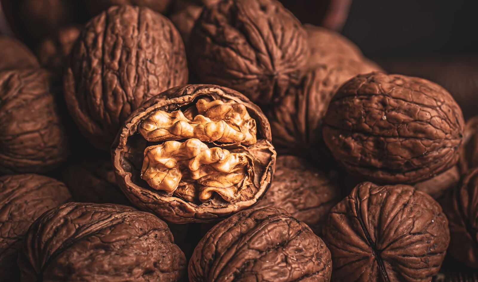The Health Benefits of Walnuts (Plus, Vegan Recipe Ideas!) | VegNews