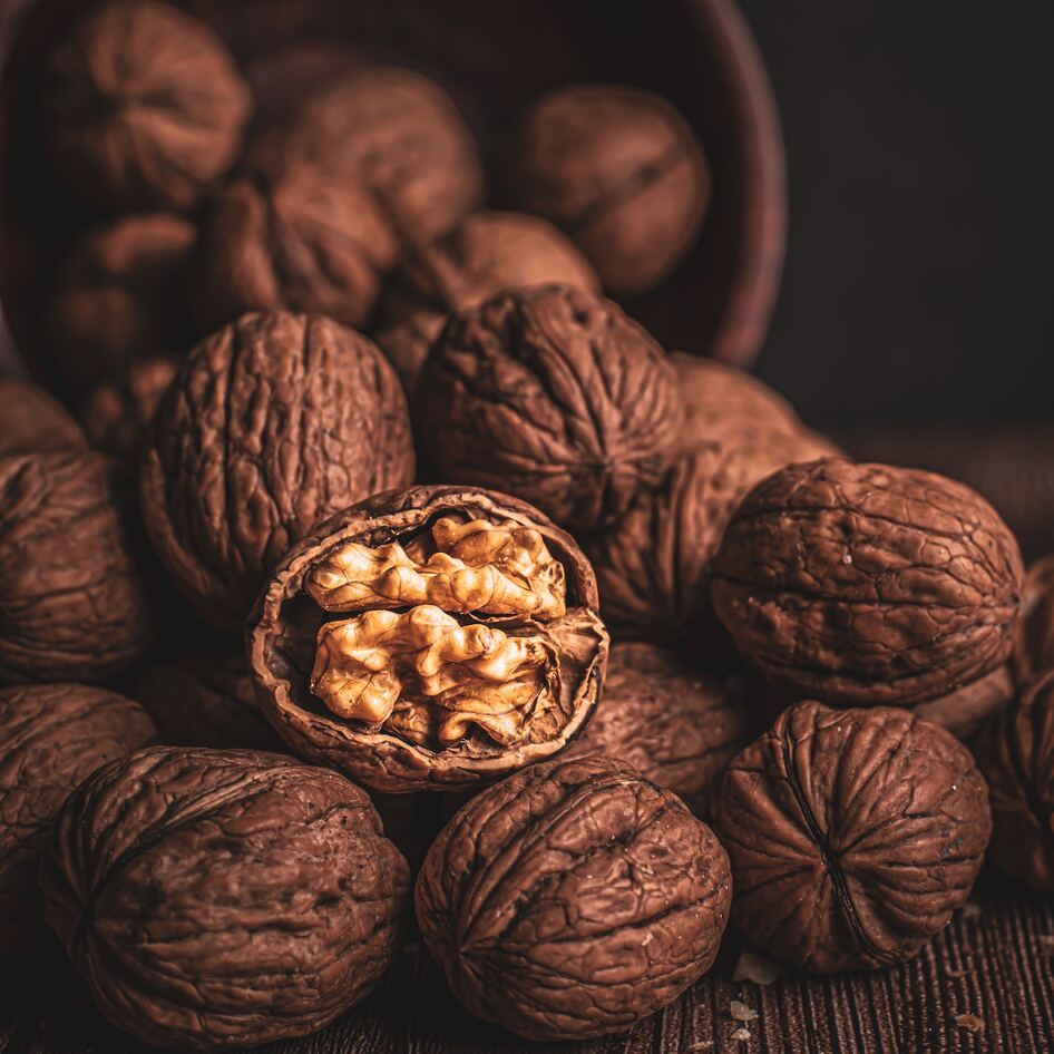 The Health Benefits of Walnuts (Plus, Vegan Recipe Ideas!)