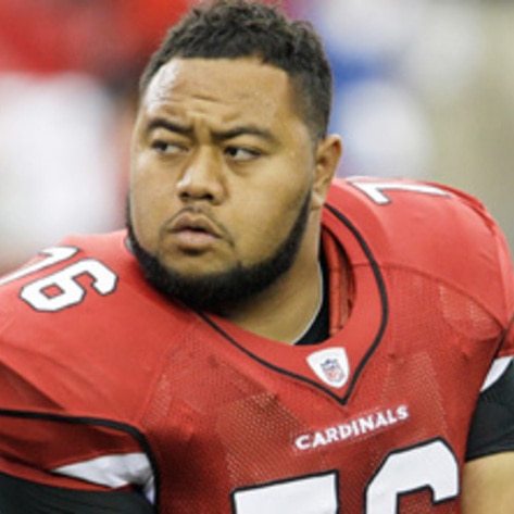 NFL Player Deuce Lutui Adopts Vegan Diet