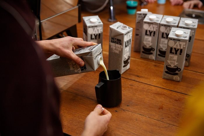 VegNews.Oatly