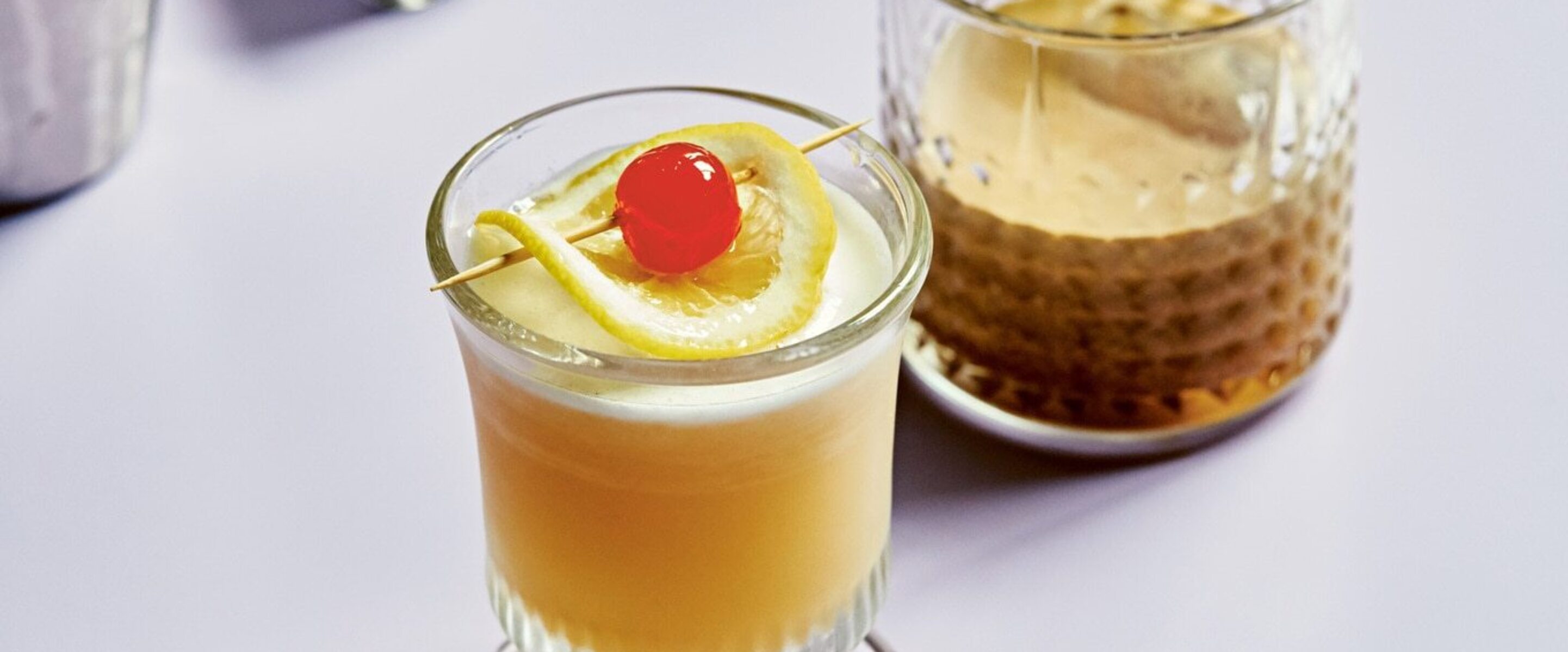 10 Vegan Holiday Drinks to Get You in the Festive Mood This Thanksgiving: Mocktails, Hot Toddy, and More