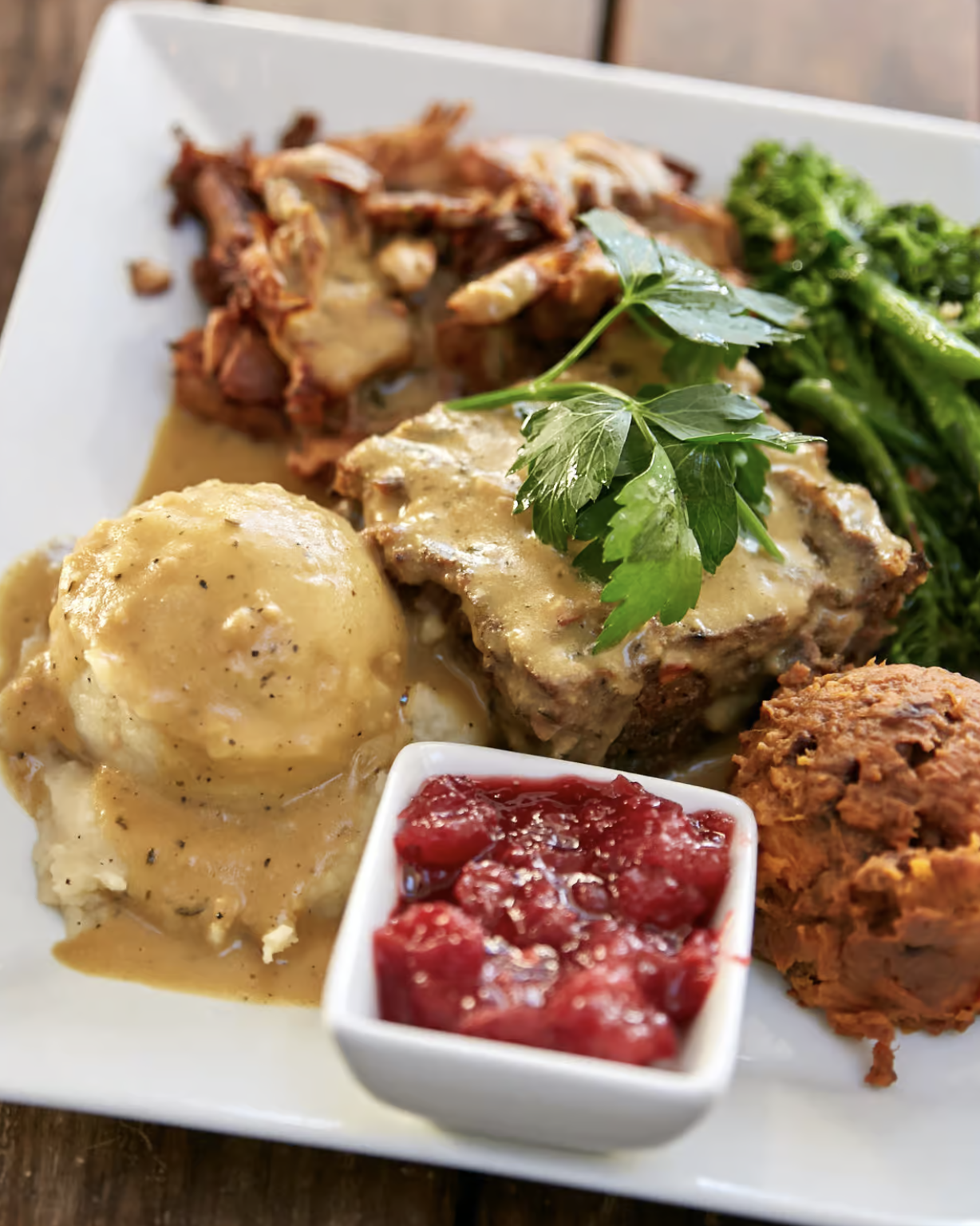 VegNews.veganthanksgivingroast.realfood