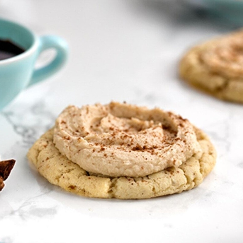 Stop Everything and Eat These 13 Vegan Christmas Cookies Immediately