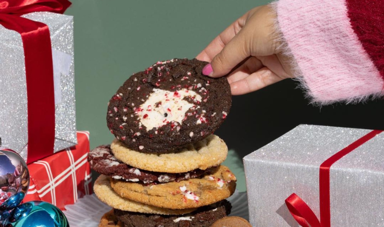 These 13 Vegan Christmas Treats Ship Nationwide 