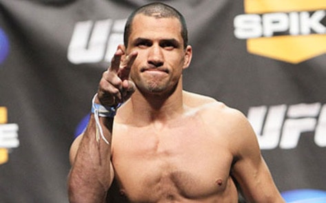 Aaron Simpson Defends Arian Foster's Veganism