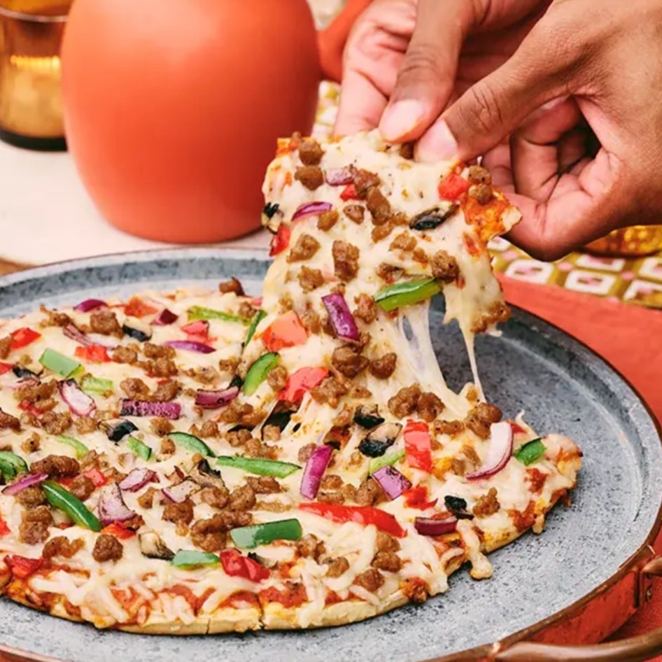 8 Vegan Frozen Pizzas That Rival Delivery