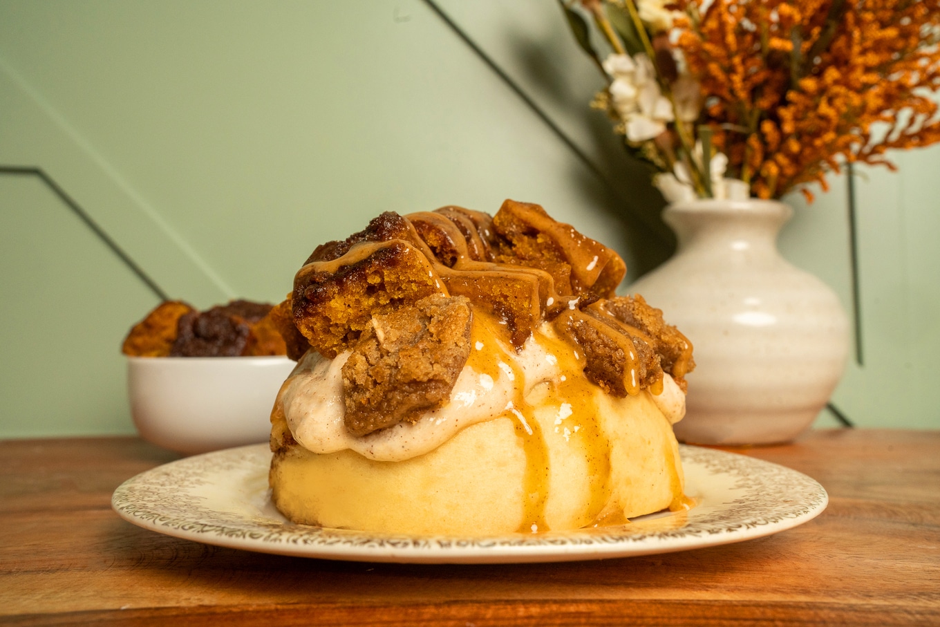 pumpkin spice cinnamon roll at Cinnaholic