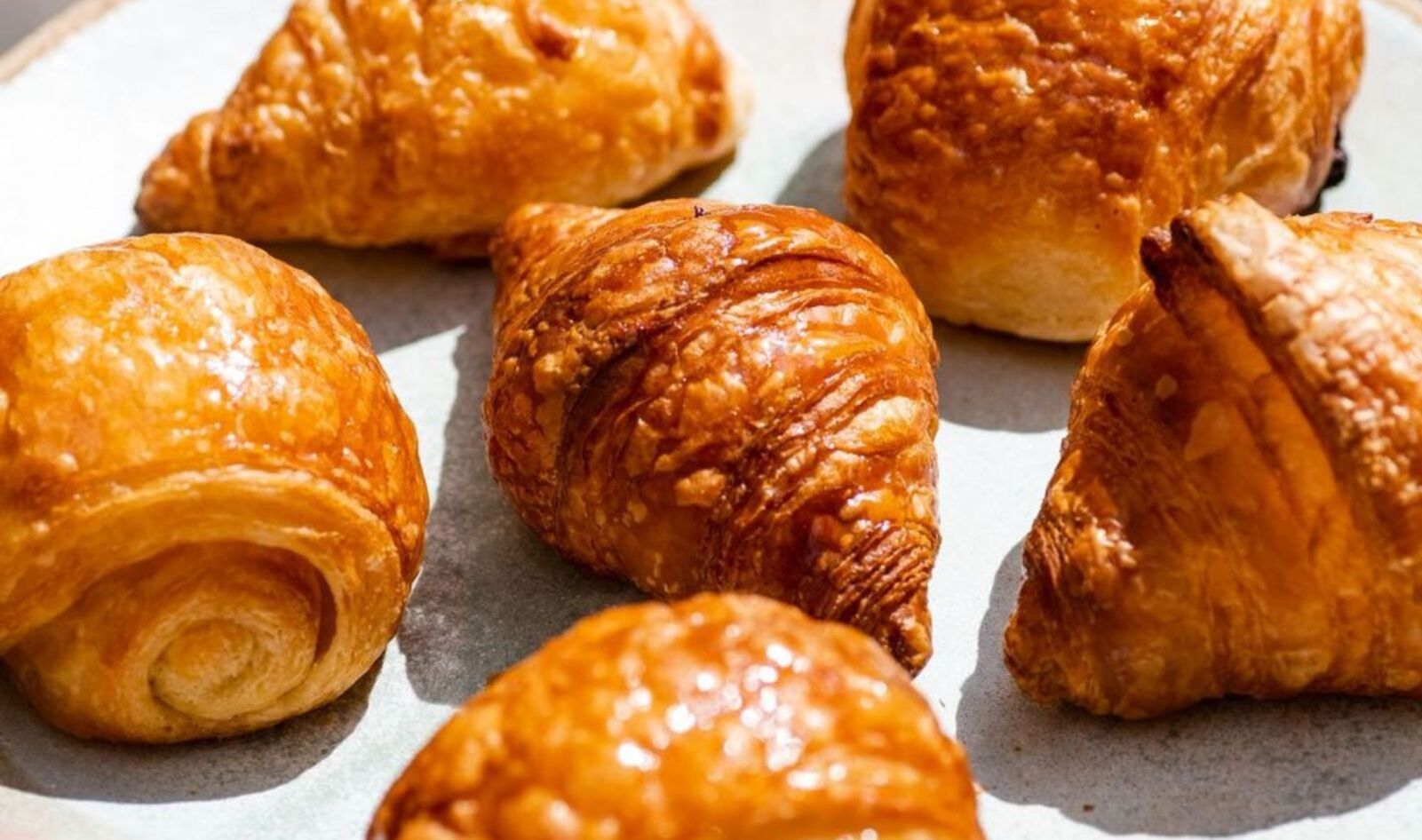 A Taste of Paris: The Best Vegan Cafés, Bakeries, and Restaurants