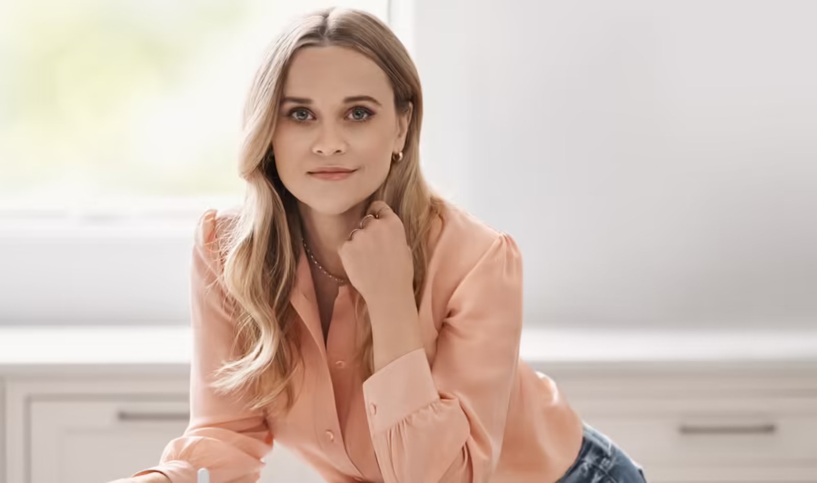 Reese Witherspoon Says It Makes Her Glow, But What Can a Green Juice Really Do for Your Health?