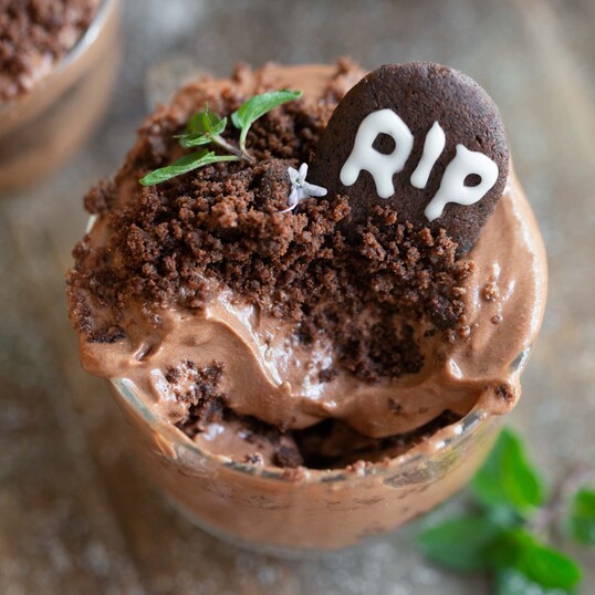 These Vegan Halloween Recipes Are So Good, They’re Spooky!