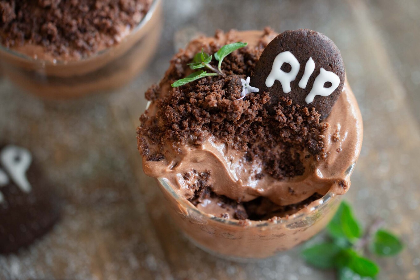 VegNews_NOWFoods_Graveyard_Mousse_Pots-13