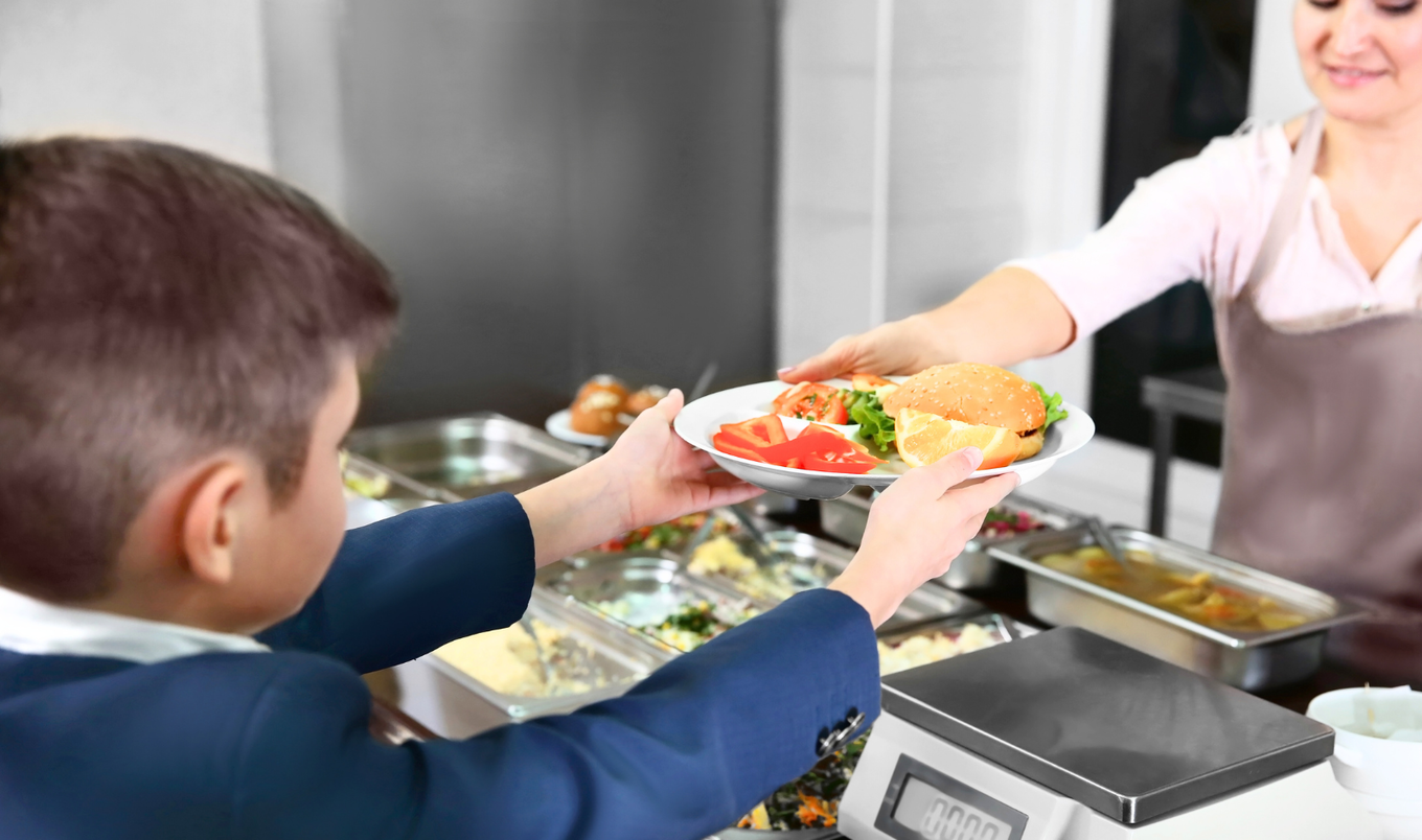 school cafeteria lunch