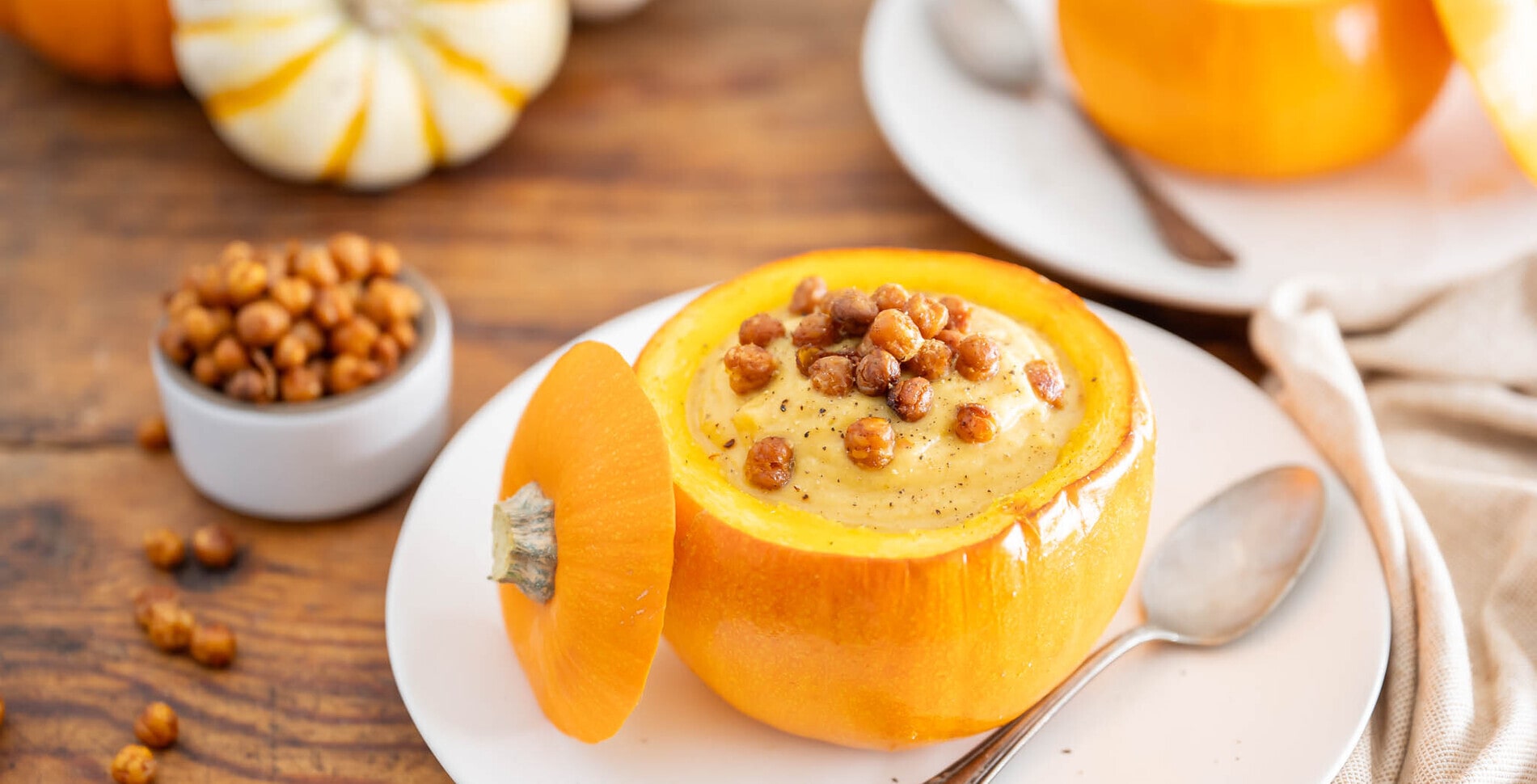 Autumn-Spiced Pumpkin Soup With Crispy Roasted Chickpeas