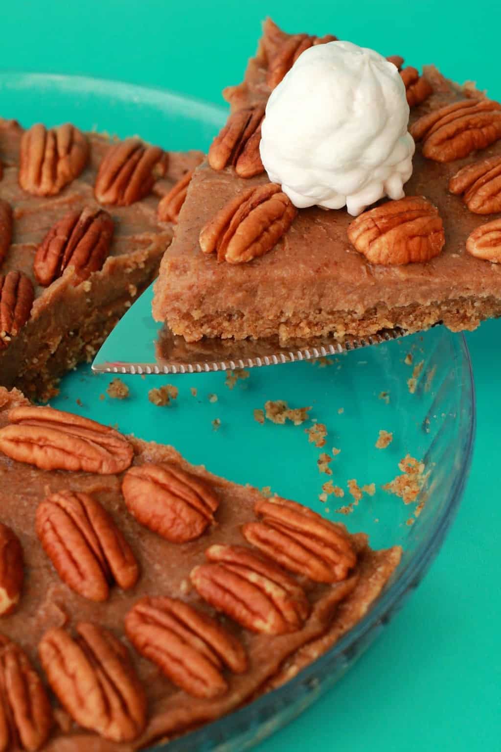 raw vegan pumpkin pie by Loving It Vegan