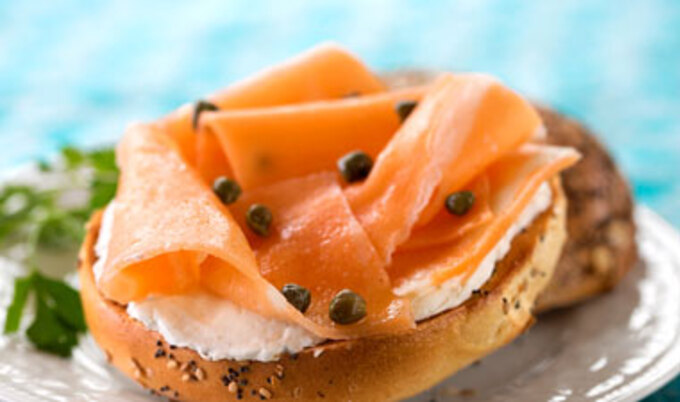 VegNews.VeganLox.HannahKaminsky.VN