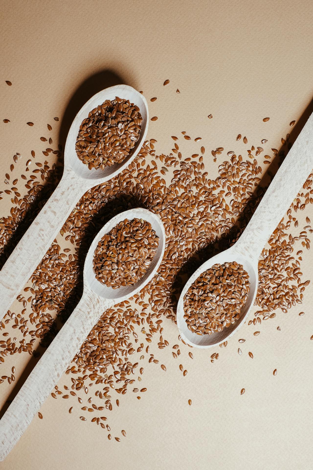 Flaxseeds spoons