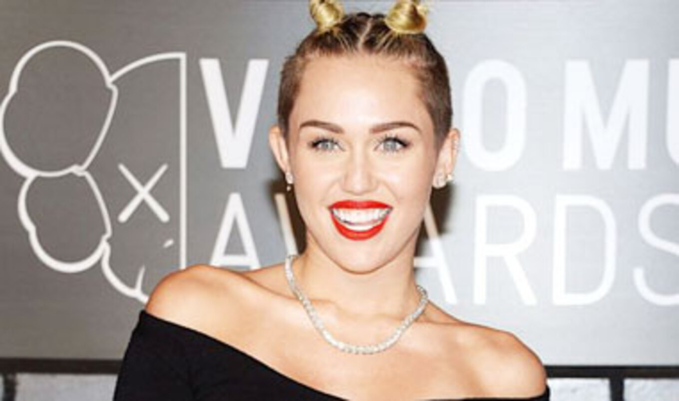 Miley Cyrus Named Sexiest Vegetarian Celebrity of 2015