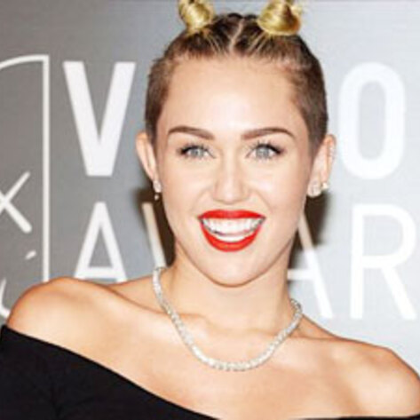 Miley Cyrus Named Sexiest Vegetarian Celebrity of 2015