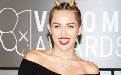 Miley Cyrus Named Sexiest Vegetarian Celebrity of 2015