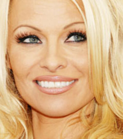 VegNews.PamelaAnderson.VND