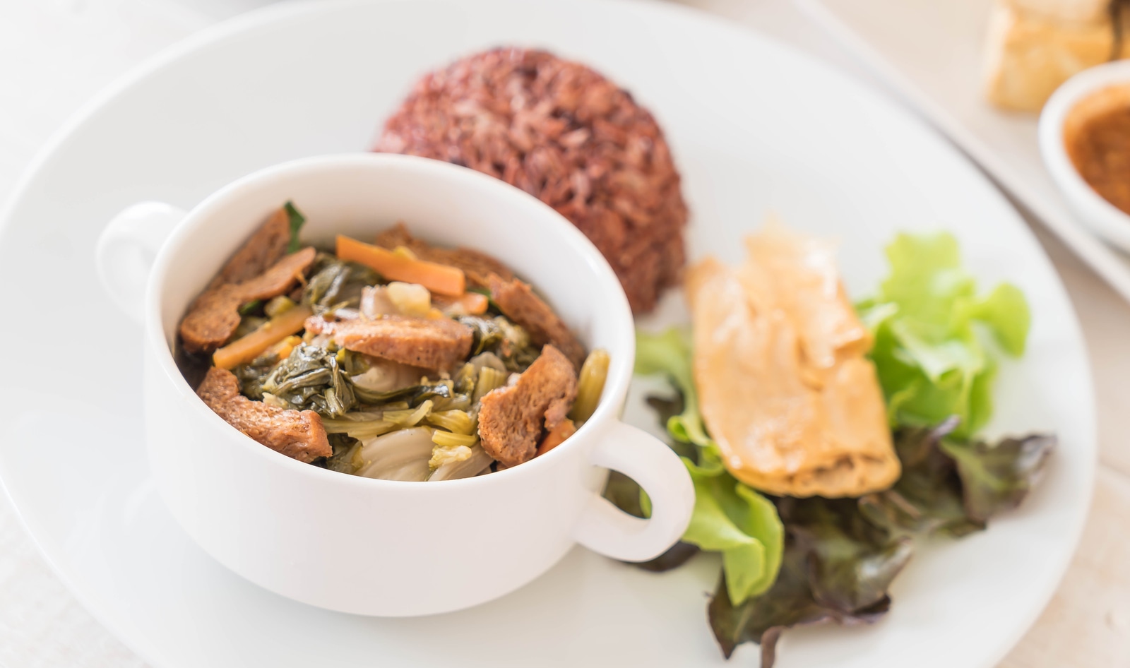 Eat Like a Blue Zoner From Singapore: Ditch the Meat and Up the Whole Grains