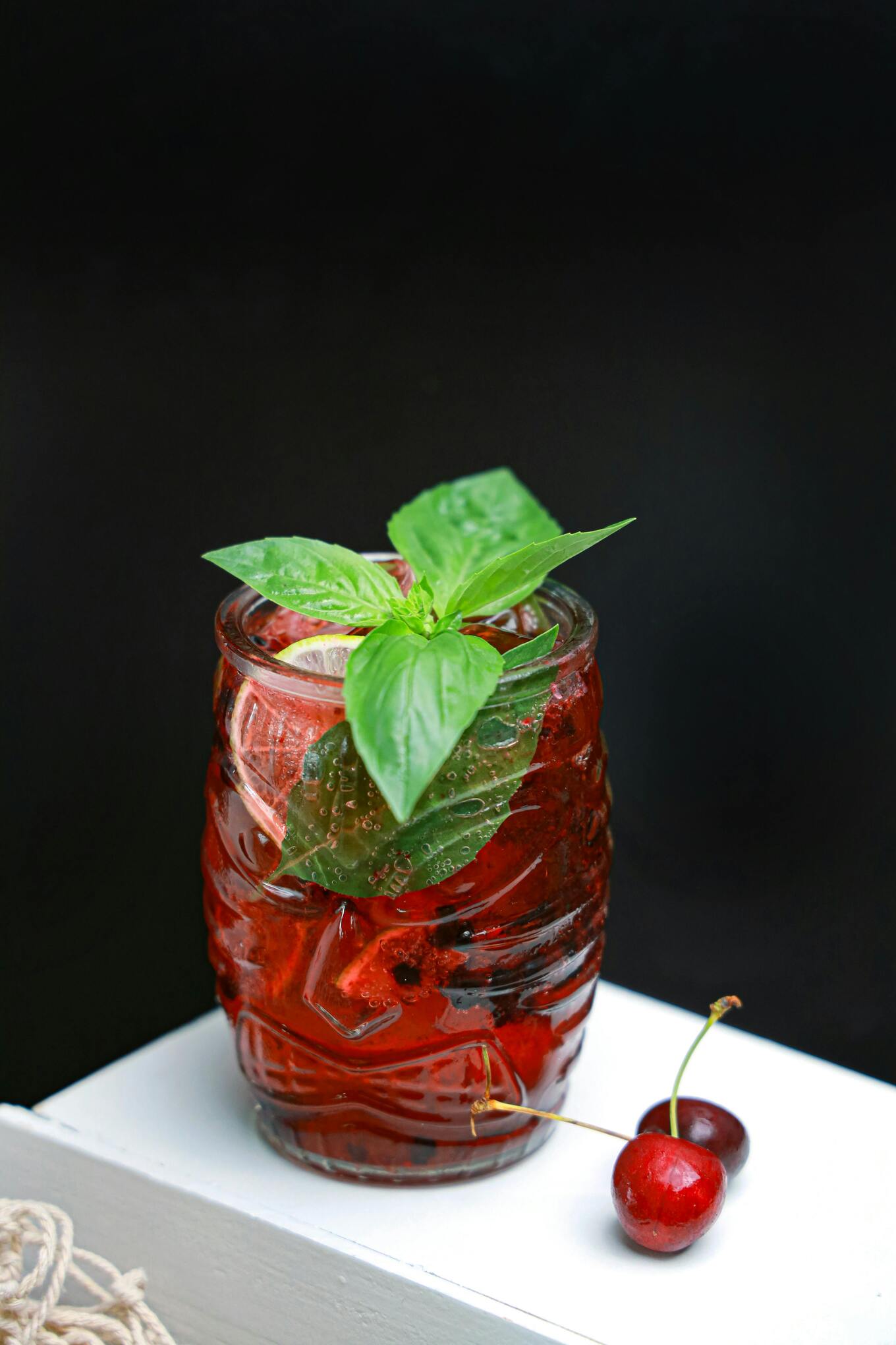 VegNews.CherryMargarita