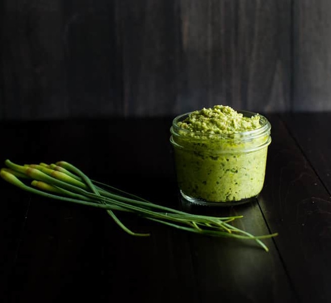 VeganGarlicScapePesto