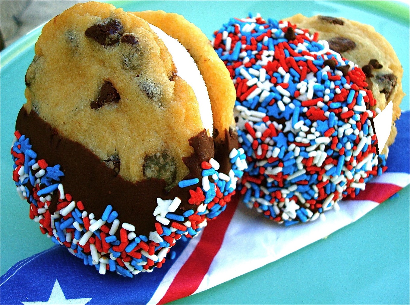 VegNews.July4thIceCreamSandwich.CHLOE