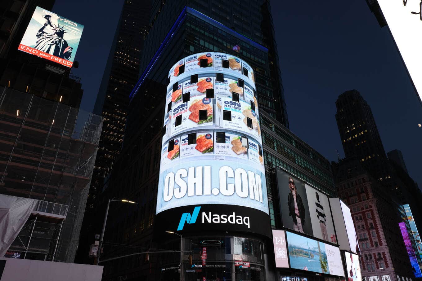VegNews.Oshi.TimesSquare