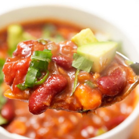 Vegan Chili Combats Hunger Among Homeless