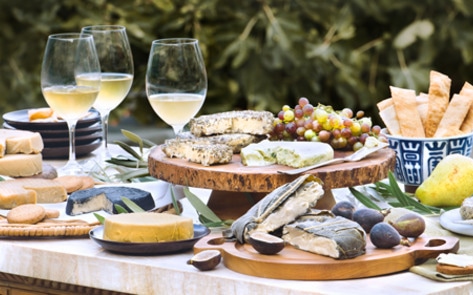 <i>Food & Wine</i> Promotes Vegan Cheese