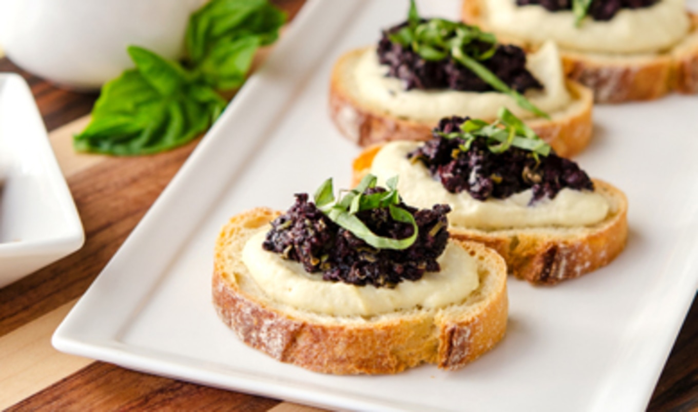 Cauliflower-Cashew Crostini With Portabello Tapenade