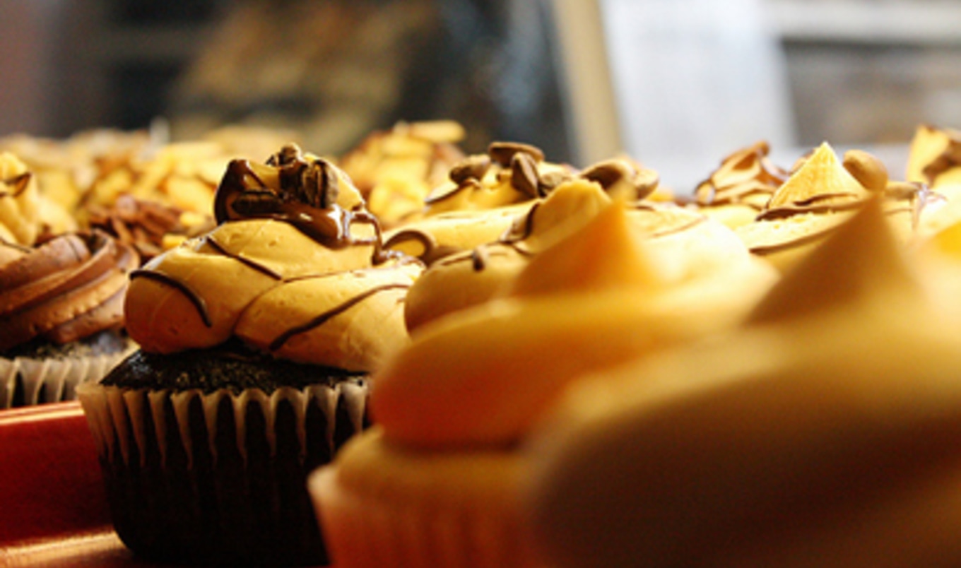 Fun with Vegan Bakery Sticky Fingers