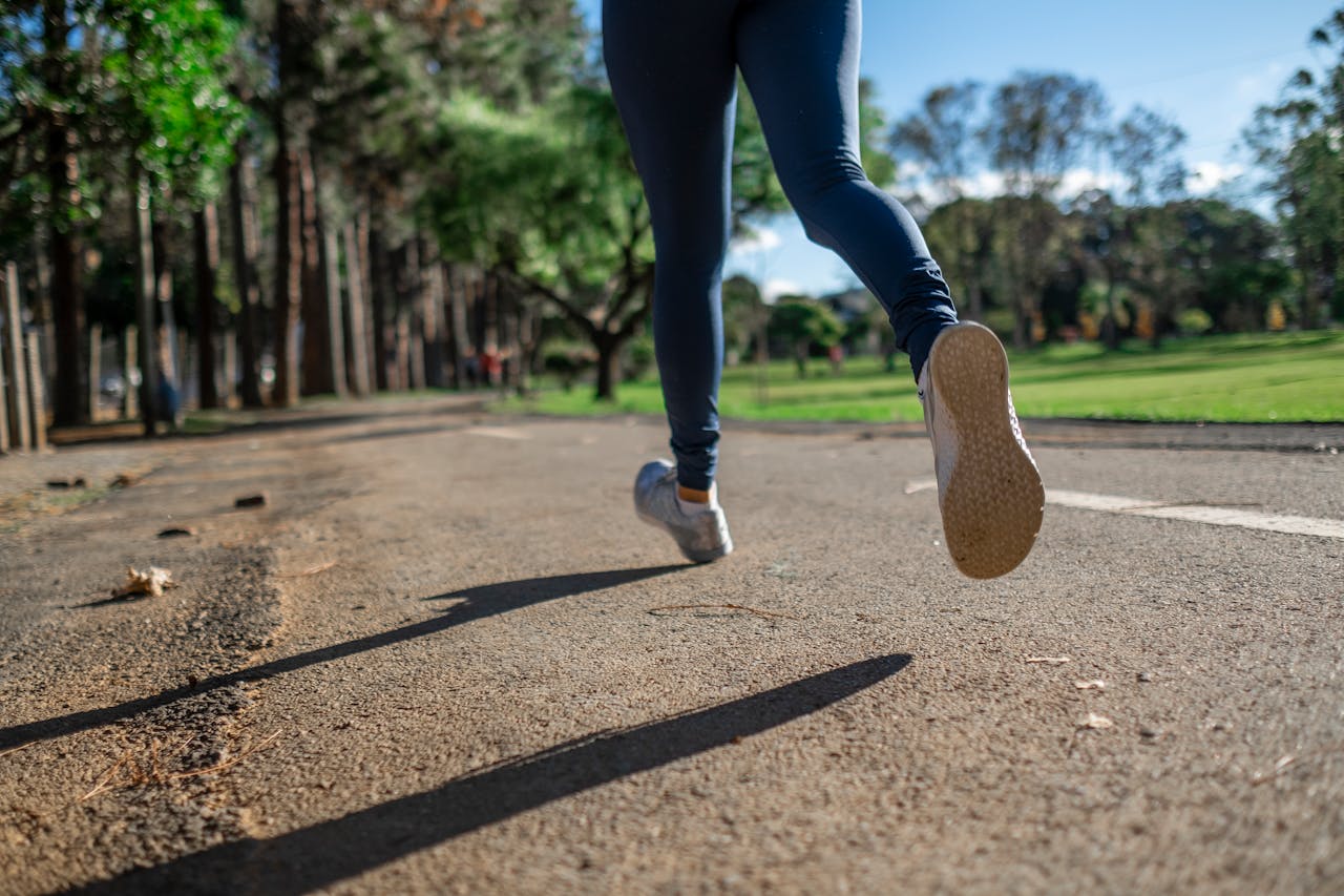 persons feet while running