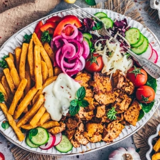 Eat Mediterranean With These Vegan Turkish Recipes:&nbsp;From Lahmacun to Kebabs