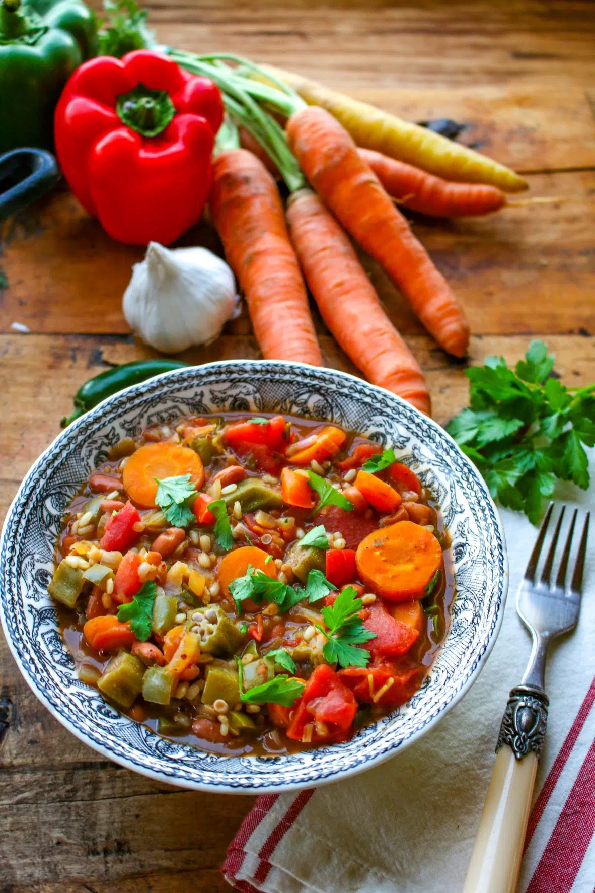 Vegan Jambalaya with Red Beans and Okra