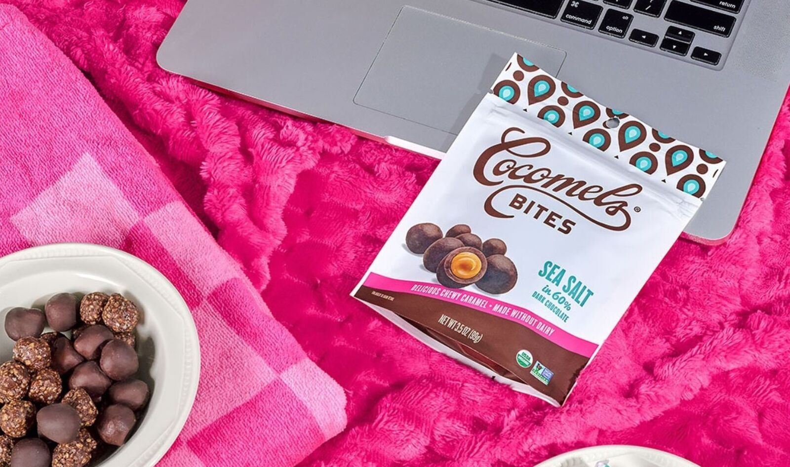 Need a Last-Minute Valentine's Day Gift? Grab These Vegan Treats at Walmart